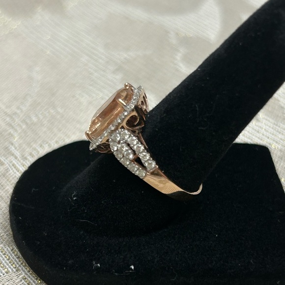 14 kt Rose Gold Morganite Beryl and Diamond Ring. Size 7. Ppwk incl. - Picture 3 of 16